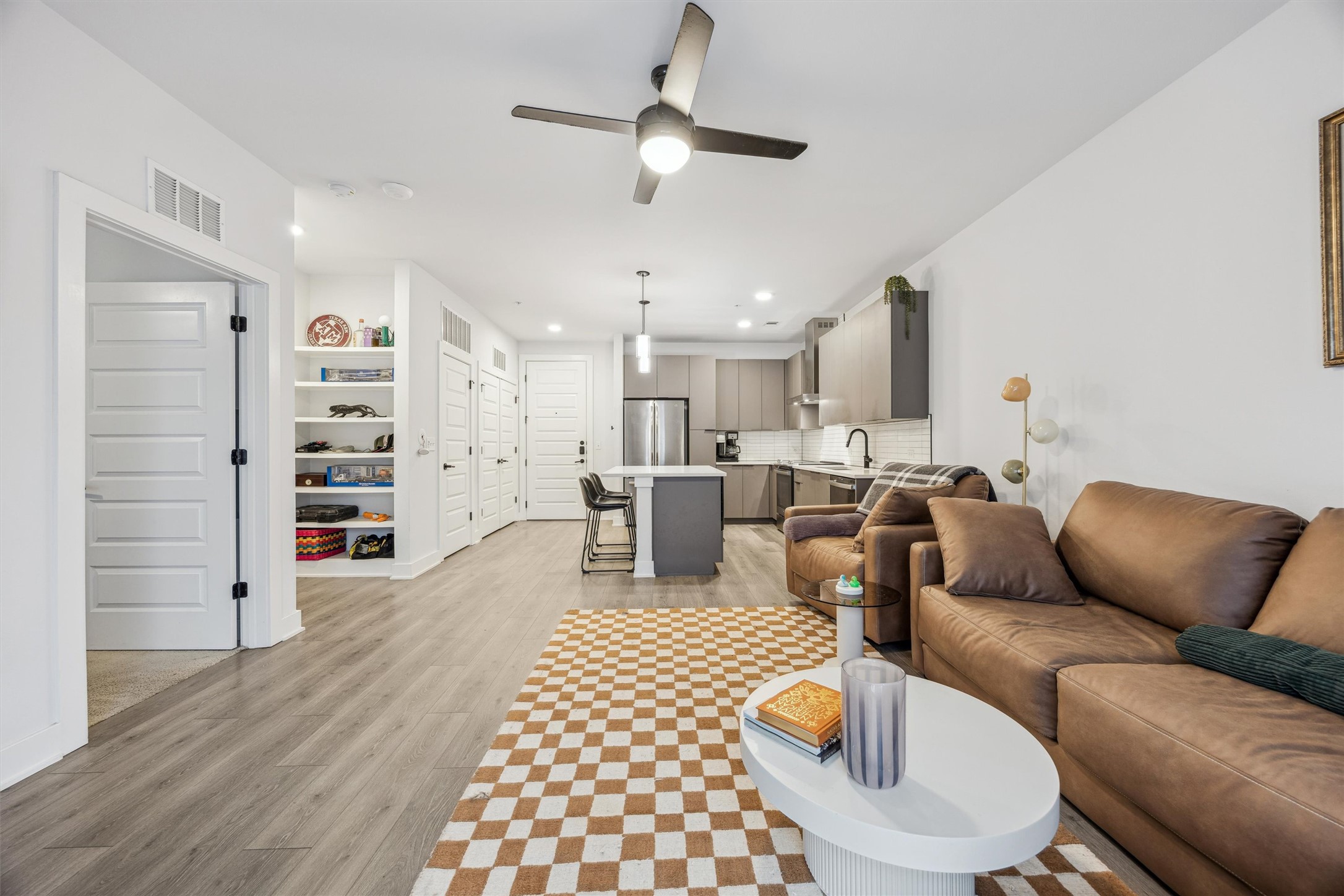 2220 Webberville Road, Unit 211 Austin, TX 78702 - Photo 1 of 19 Gallery Image 1