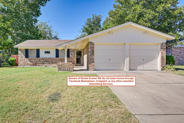 $1,885 | 320 Gardenia Court, Burleson, TX 76028