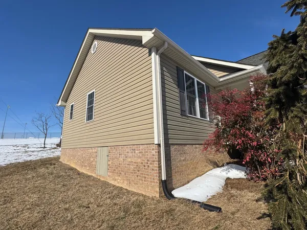 $419,900 | 32 Riverhead Drive, Staunton, VA 24401