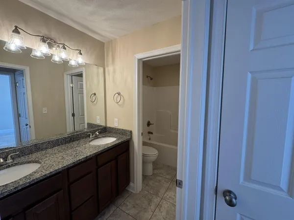 $419,900 | 32 Riverhead Drive, Staunton, VA 24401