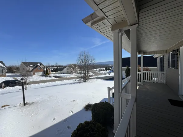 $419,900 | 32 Riverhead Drive, Staunton, VA 24401