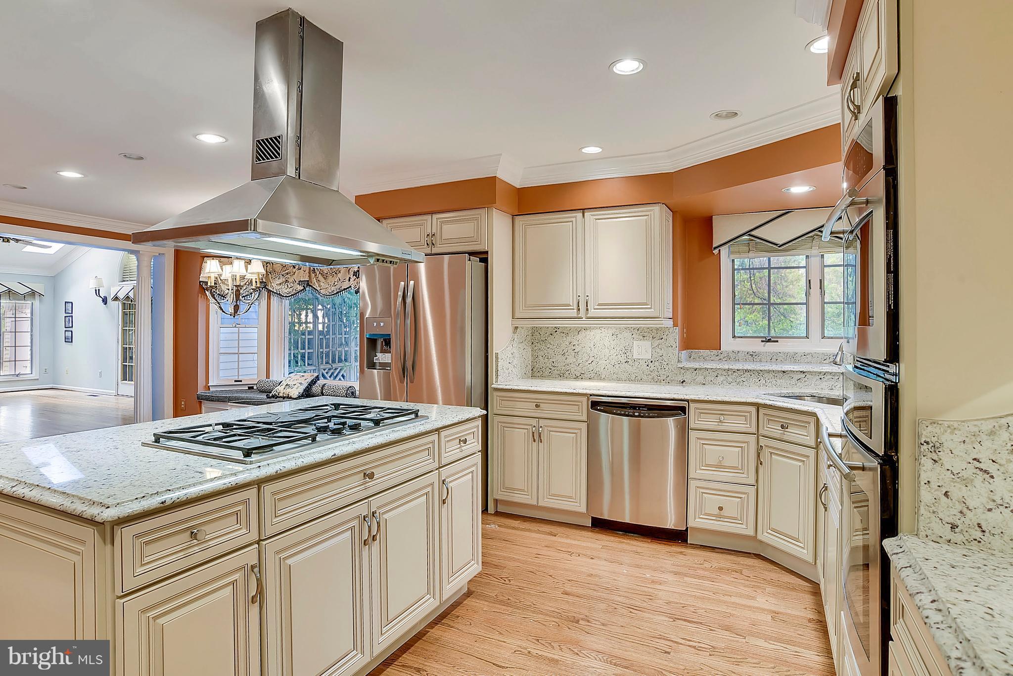 1002 Utterback Store Road Great Falls, VA 22066 - Photo 6 of 30 Kitchen