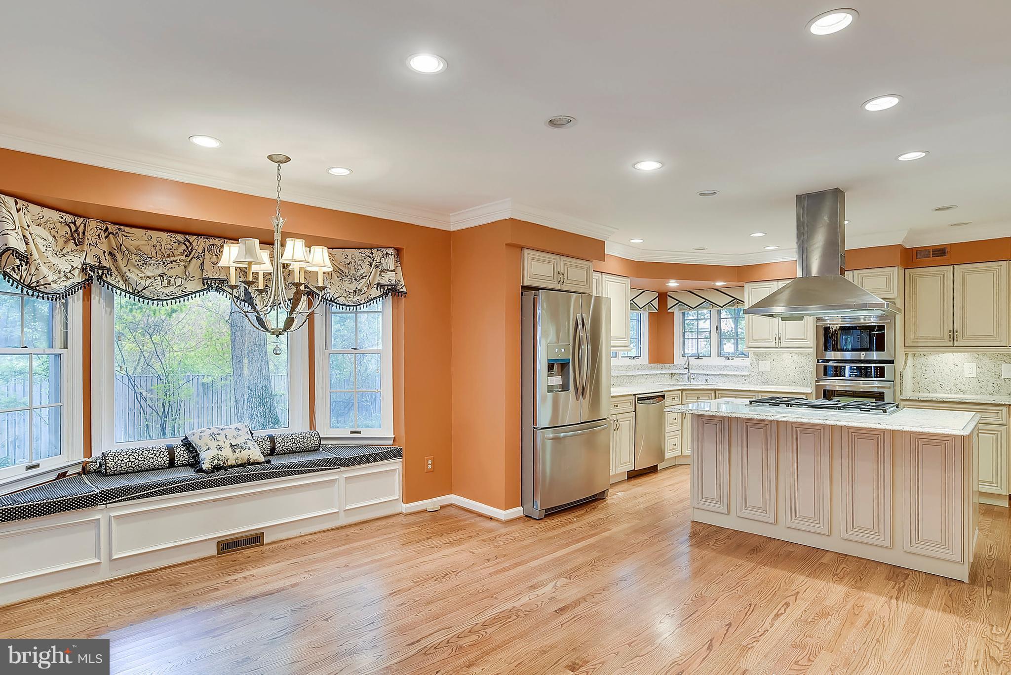 1002 Utterback Store Road Great Falls, VA 22066 - Photo 9 of 30 Breakfast Room