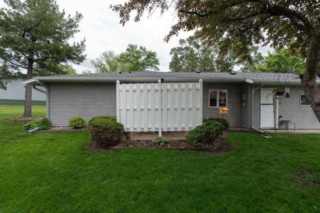 $255,000 | 2842 19th Avenue Northwest, Rochester, MN 55901