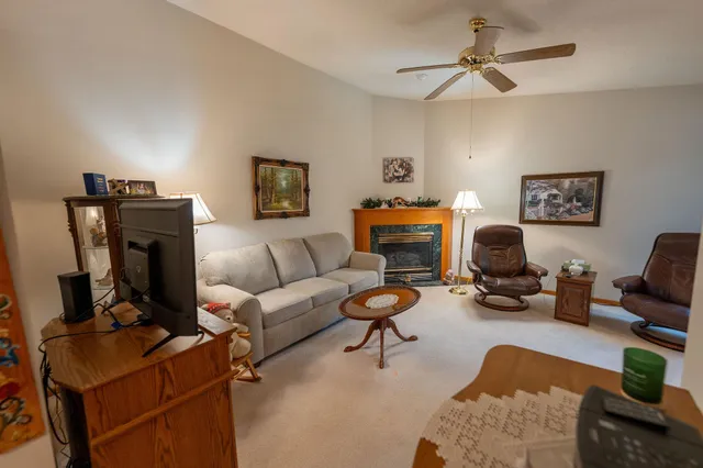 $255,000 | 2842 19th Avenue Northwest, Rochester, MN 55901