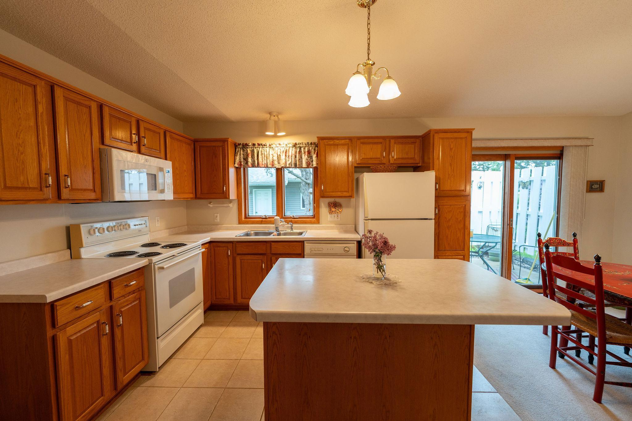 2842 19th Avenue Northwest Rochester, MN 55901 - Photo 47 of 49