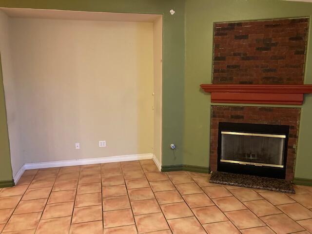 48192 Panorama Avenue Indio, CA 92201 - Photo 11 of 47 a view of an empty room and fire place