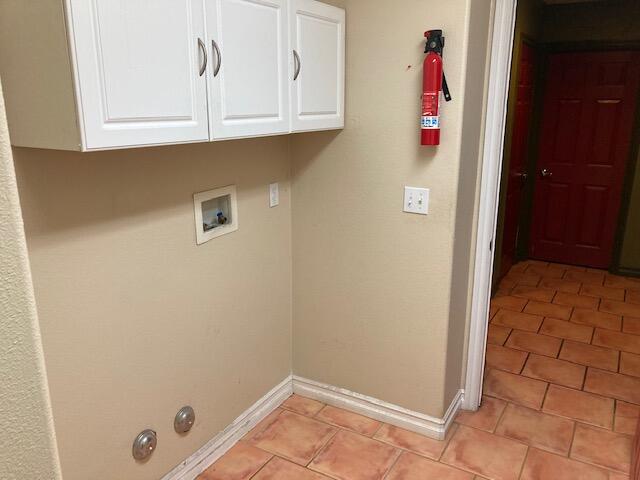 48192 Panorama Avenue Indio, CA 92201 - Photo 32 of 47 a bathroom with a sink