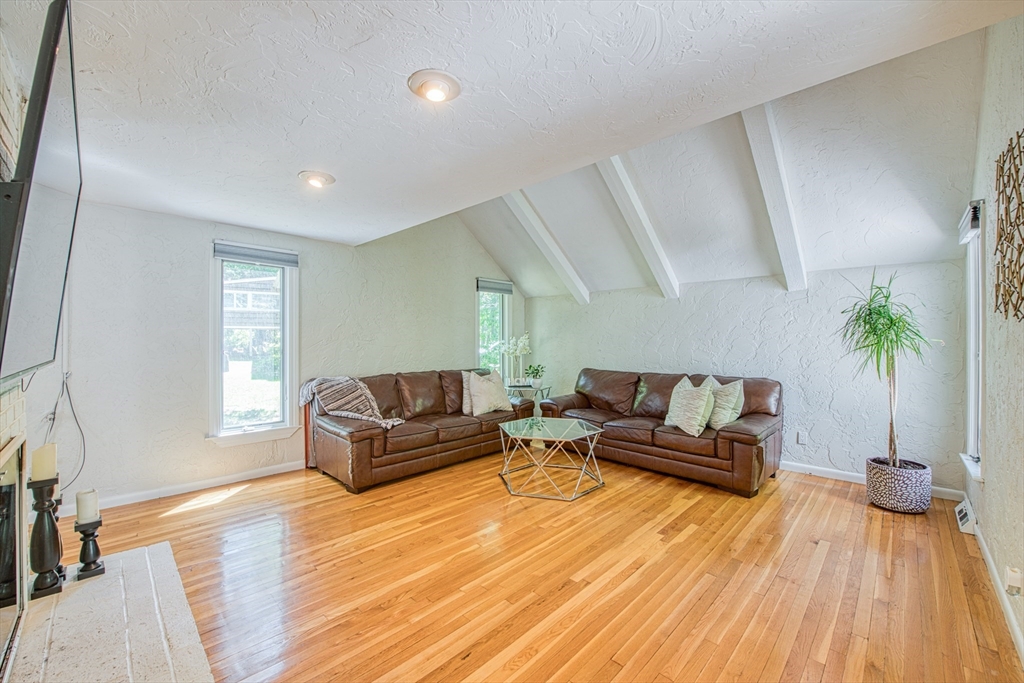 54 Barefoot Hill Road Sharon, MA 02067 - Photo 7 of 26