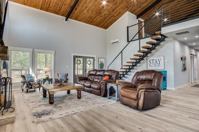 $699,000 | 385 Brown Road, Palo Pinto, TX 76484