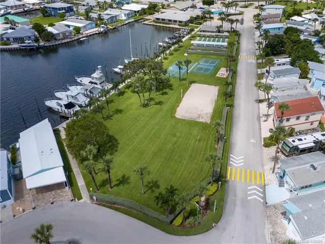 $585,000 | 10701 South Ocean Drive, Unit 855, Jensen Beach, FL 34957