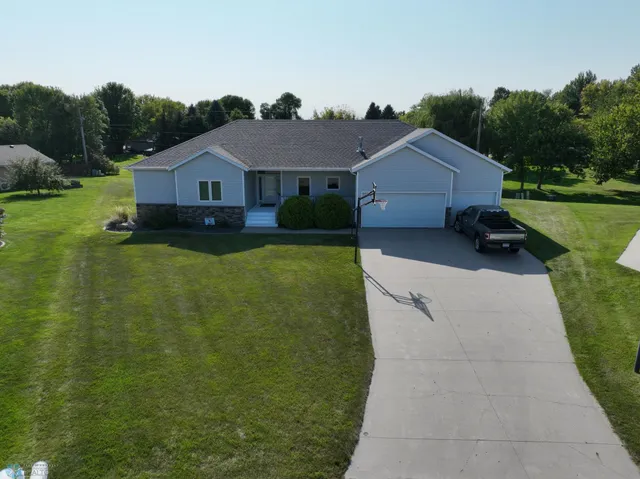 $549,900 | 1101 Southcreek Avenue, Glyndon, MN 56547