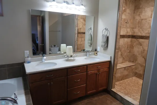 $549,900 | 1101 Southcreek Avenue, Glyndon, MN 56547