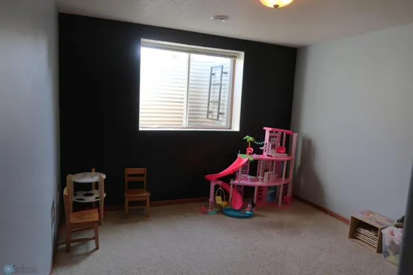 $549,900 | 1101 Southcreek Avenue, Glyndon, MN 56547