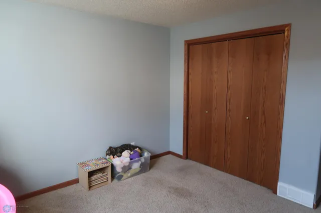 $549,900 | 1101 Southcreek Avenue, Glyndon, MN 56547