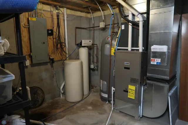 $549,900 | 1101 Southcreek Avenue, Glyndon, MN 56547