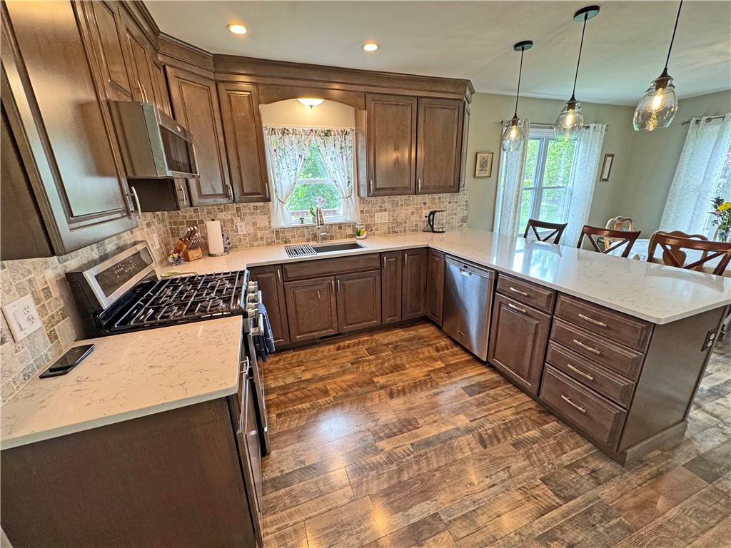 391 Farrell Road Extension Henrietta, NY 14586 - Photo 8 of 30