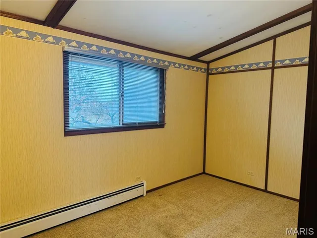 $215,000 | 34 Hillcrest Drive, Hannibal, MO 63401