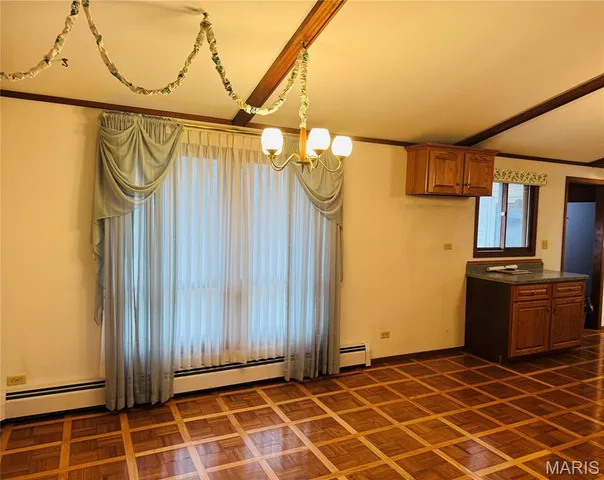 $215,000 | 34 Hillcrest Drive, Hannibal, MO 63401