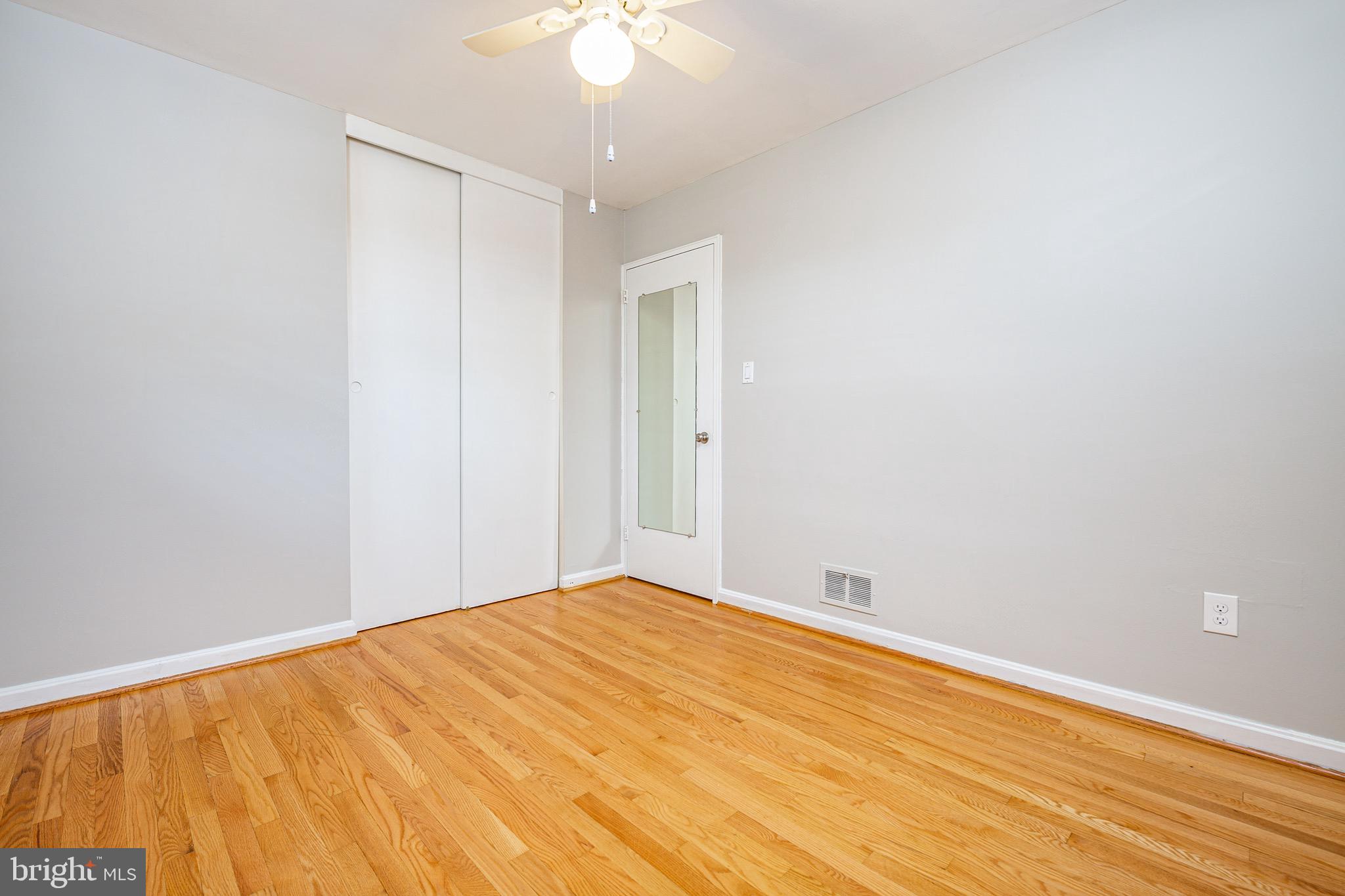 11826 Rocking Horse Road Rockville, MD 20852 - Photo 18 of 39 Bedroom 3