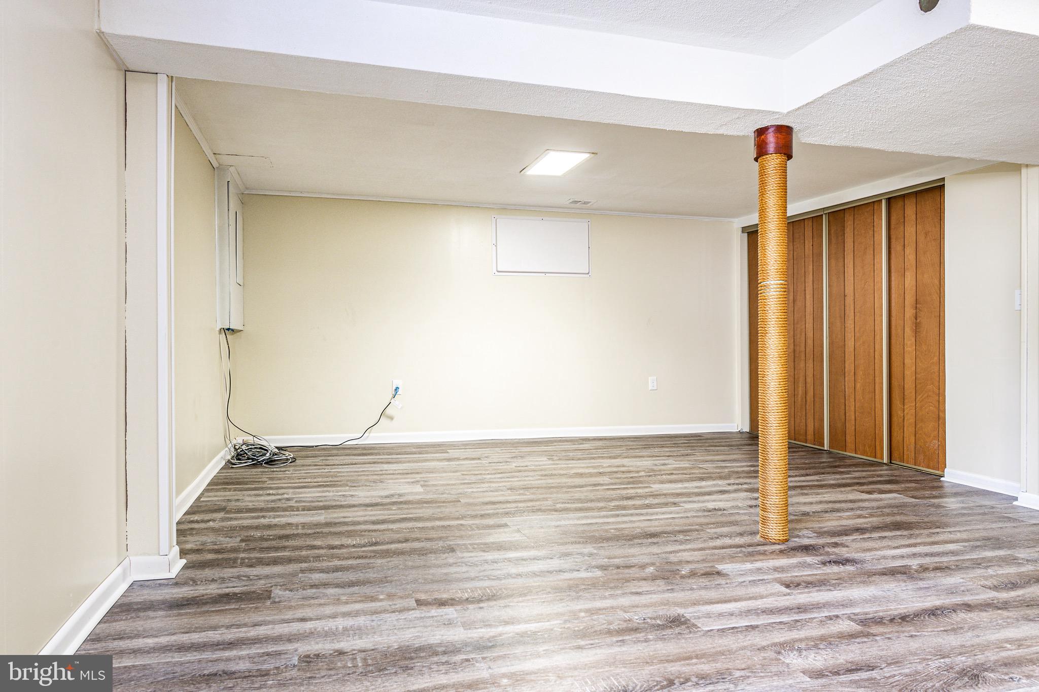 11826 Rocking Horse Road Rockville, MD 20852 - Photo 23 of 39 Gallery Image 23