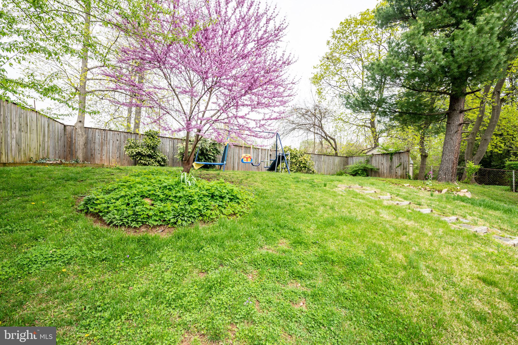 11826 Rocking Horse Road Rockville, MD 20852 - Photo 33 of 39 Gallery Image 33