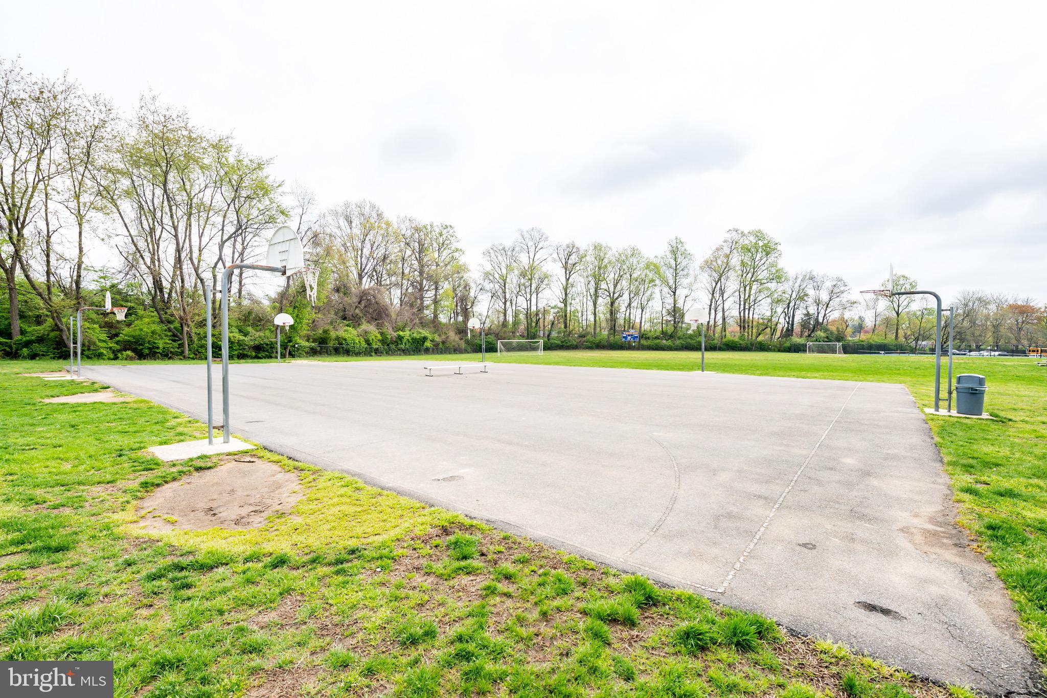 11826 Rocking Horse Road Rockville, MD 20852 - Photo 35 of 39 Community