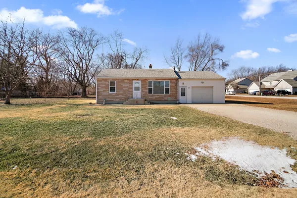 $200,000 | 104 South English Street, Braidwood, IL 60408