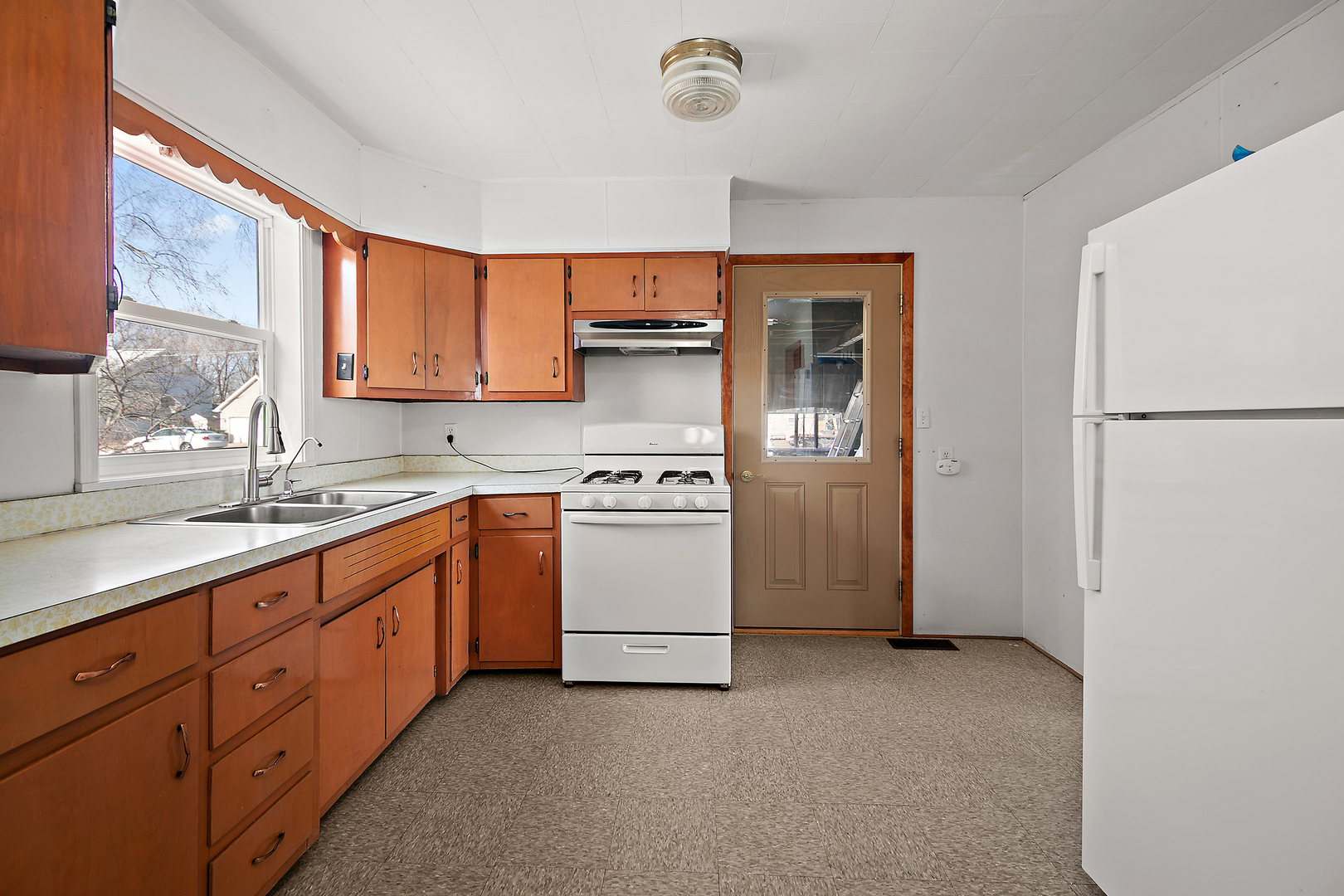 104 South English Street Braidwood, IL 60408 - Photo 6 of 13