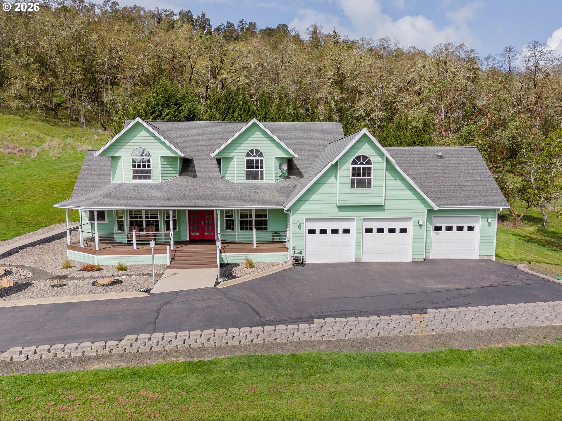 6985 Garden Valley Road Roseburg, OR 97471 - Photo 1 of 43 Gallery Image 1