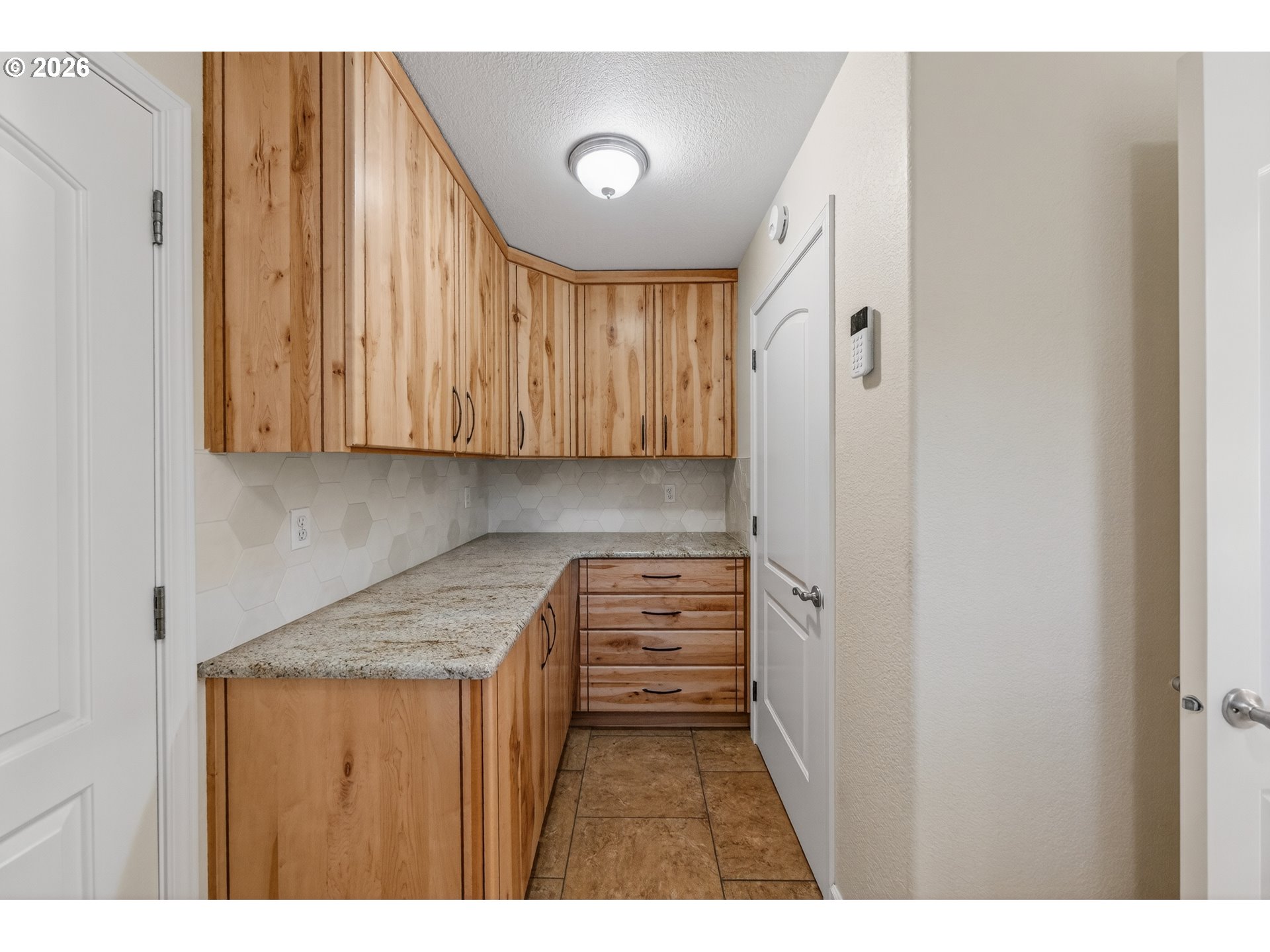 6985 Garden Valley Road Roseburg, OR 97471 - Photo 26 of 43 Laundry