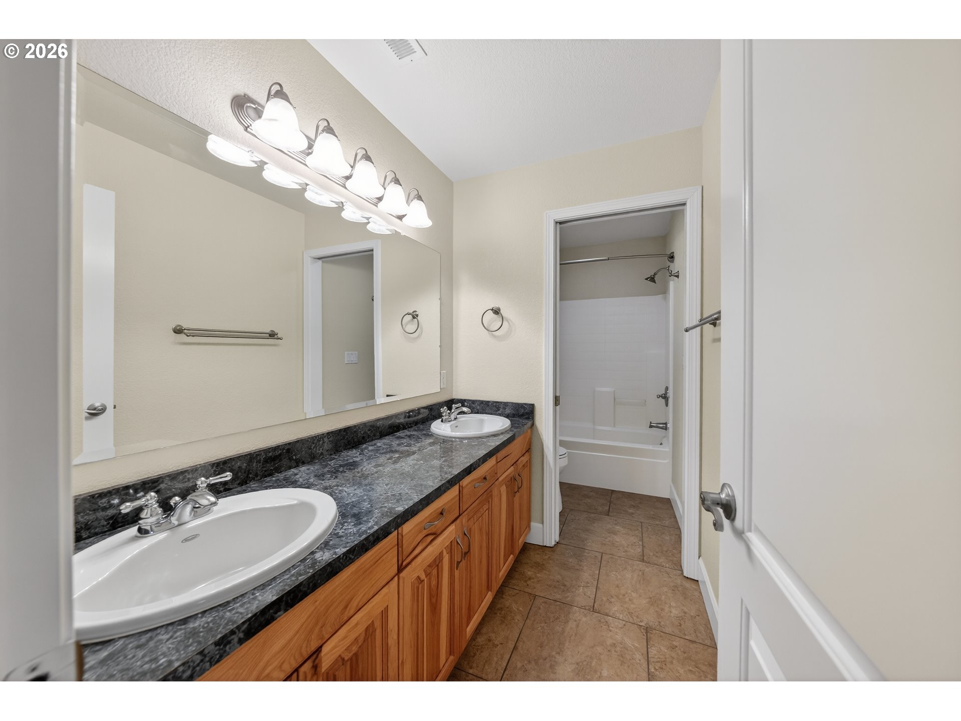 6985 Garden Valley Road Roseburg, OR 97471 - Photo 31 of 43 Bathroom
