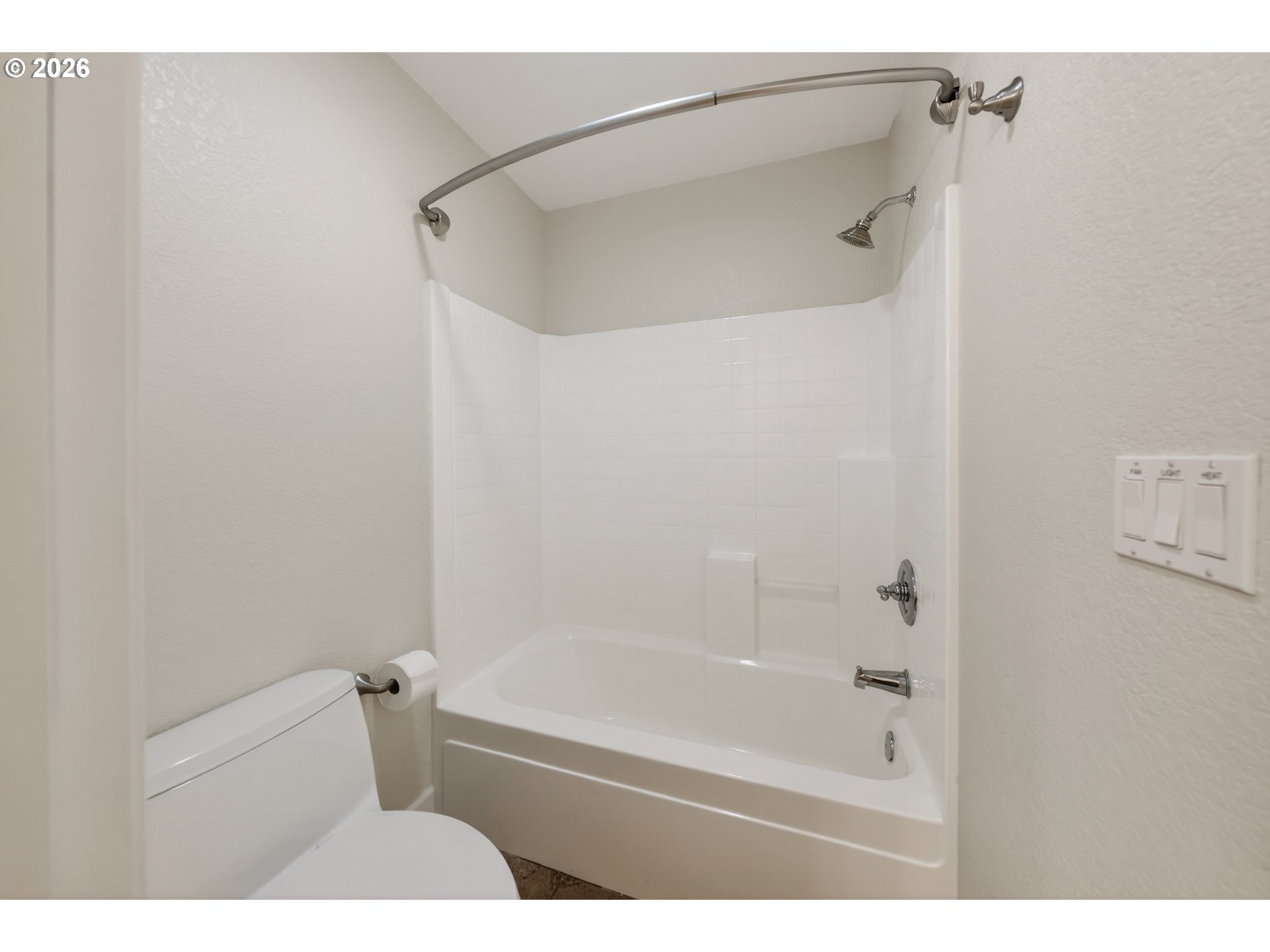 6985 Garden Valley Road Roseburg, OR 97471 - Photo 32 of 43 Bathroom
