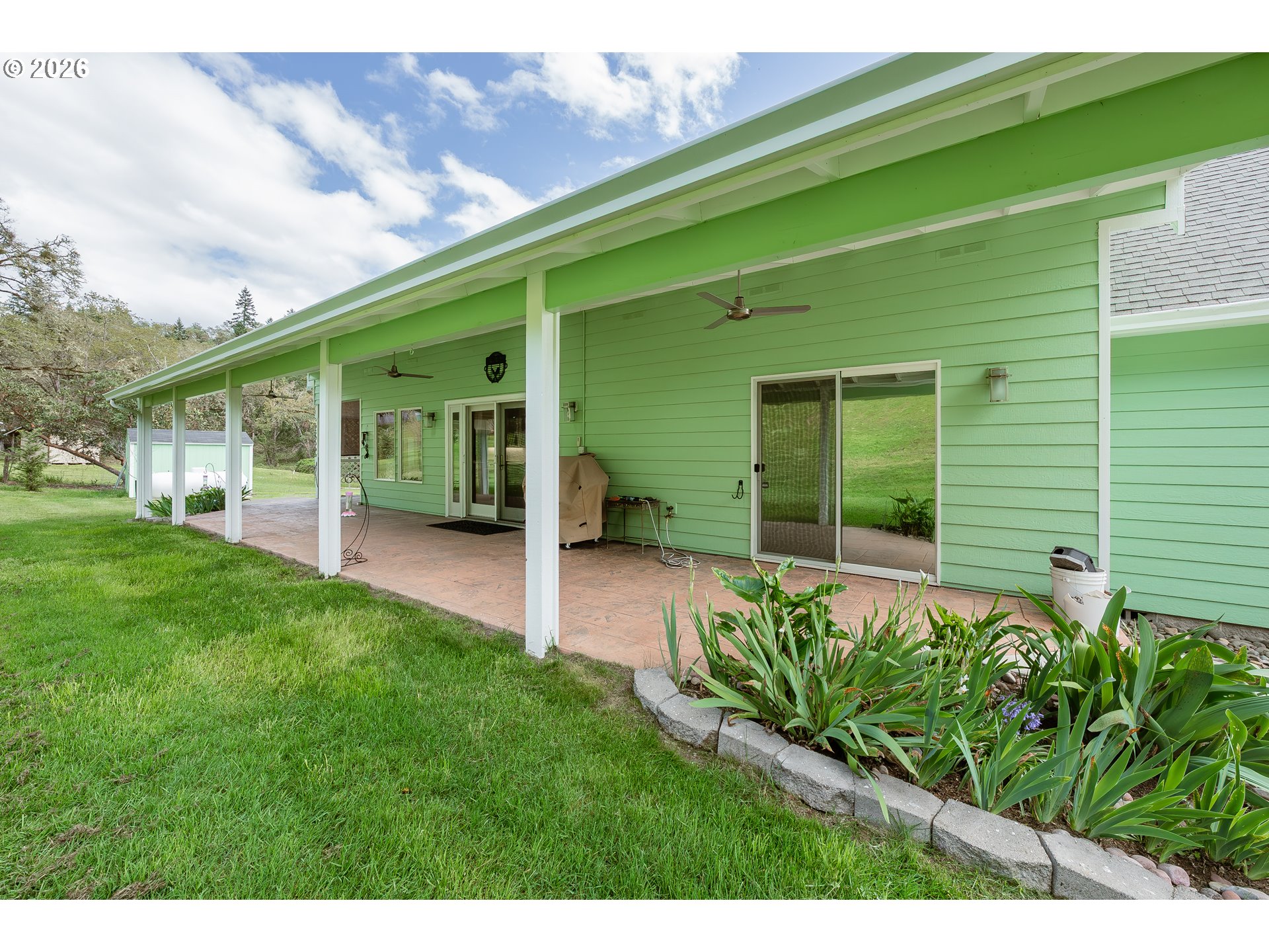 6985 Garden Valley Road Roseburg, OR 97471 - Photo 37 of 43 Patio