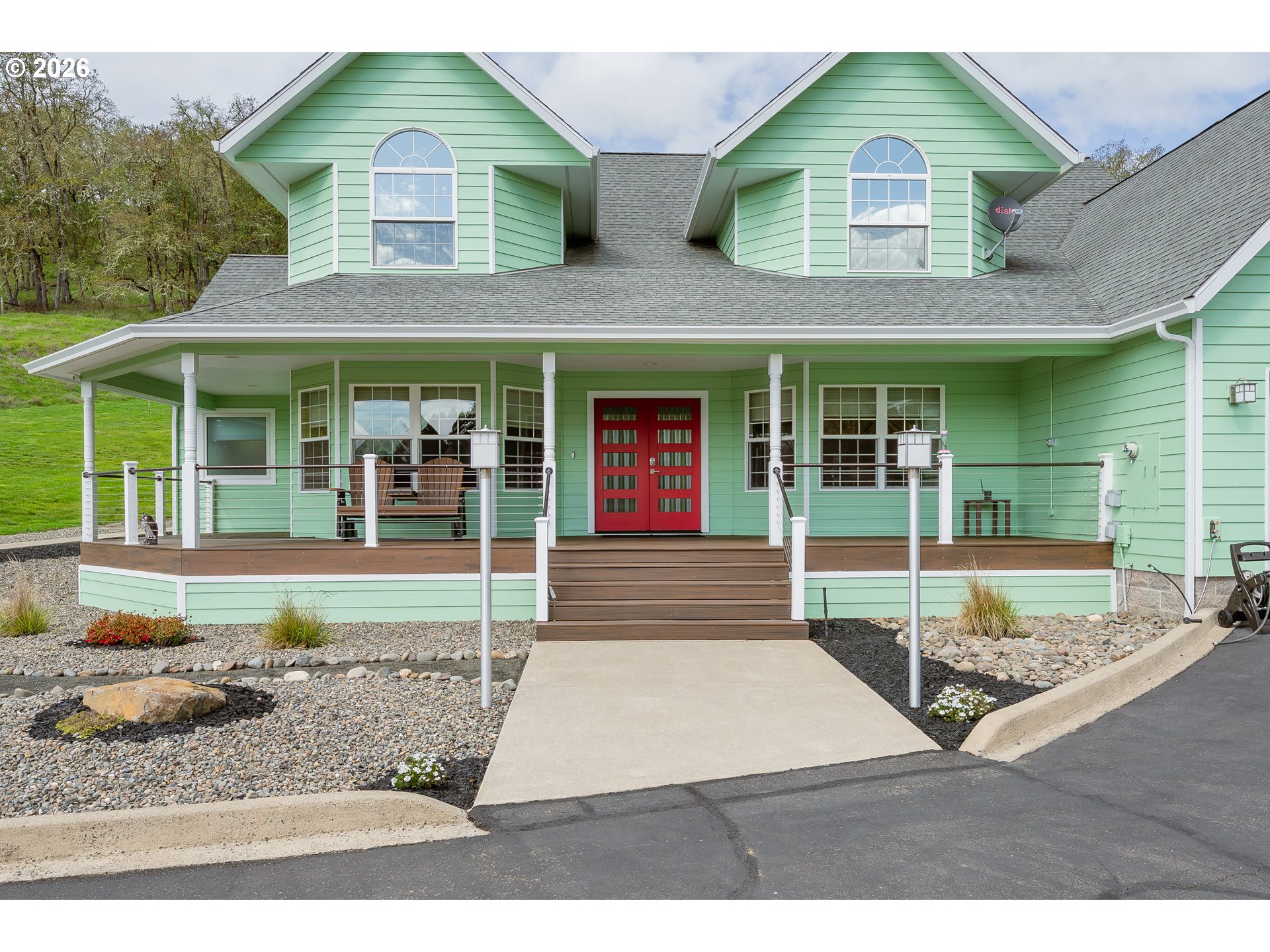 6985 Garden Valley Road Roseburg, OR 97471 - Photo 4 of 43 Porch