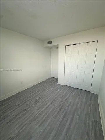 $1,800 | 1825 West 56th Street, Unit 410, Hialeah, FL 33012