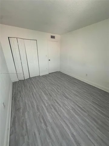 $1,800 | 1825 West 56th Street, Unit 410, Hialeah, FL 33012