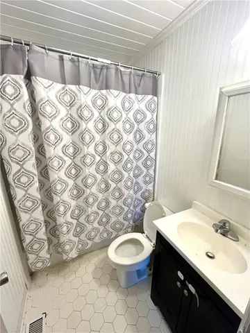 $1,100 | 393 Snow Creek Road, Seneca, SC 29678