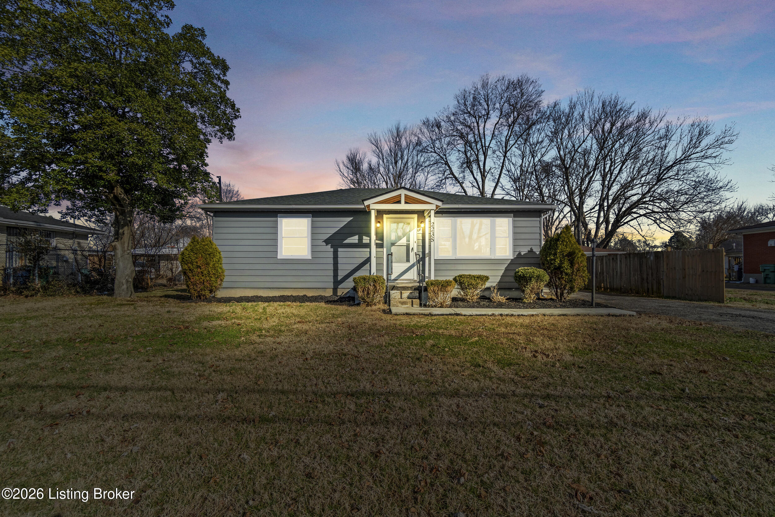2235 Peaslee Road Louisville, KY 40216 - Photo 1 of 37 Front