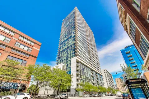 $350,000 | 1720 South Michigan Avenue, Unit 902, Chicago, IL 60616