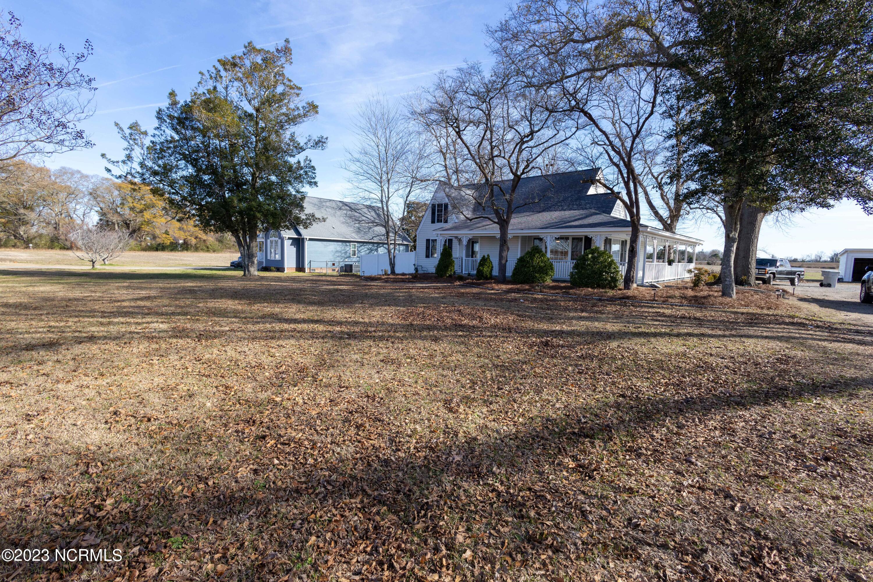 233 Clarks Neck Road Washington, NC 27889 - Photo 37 of 51 Front Yard