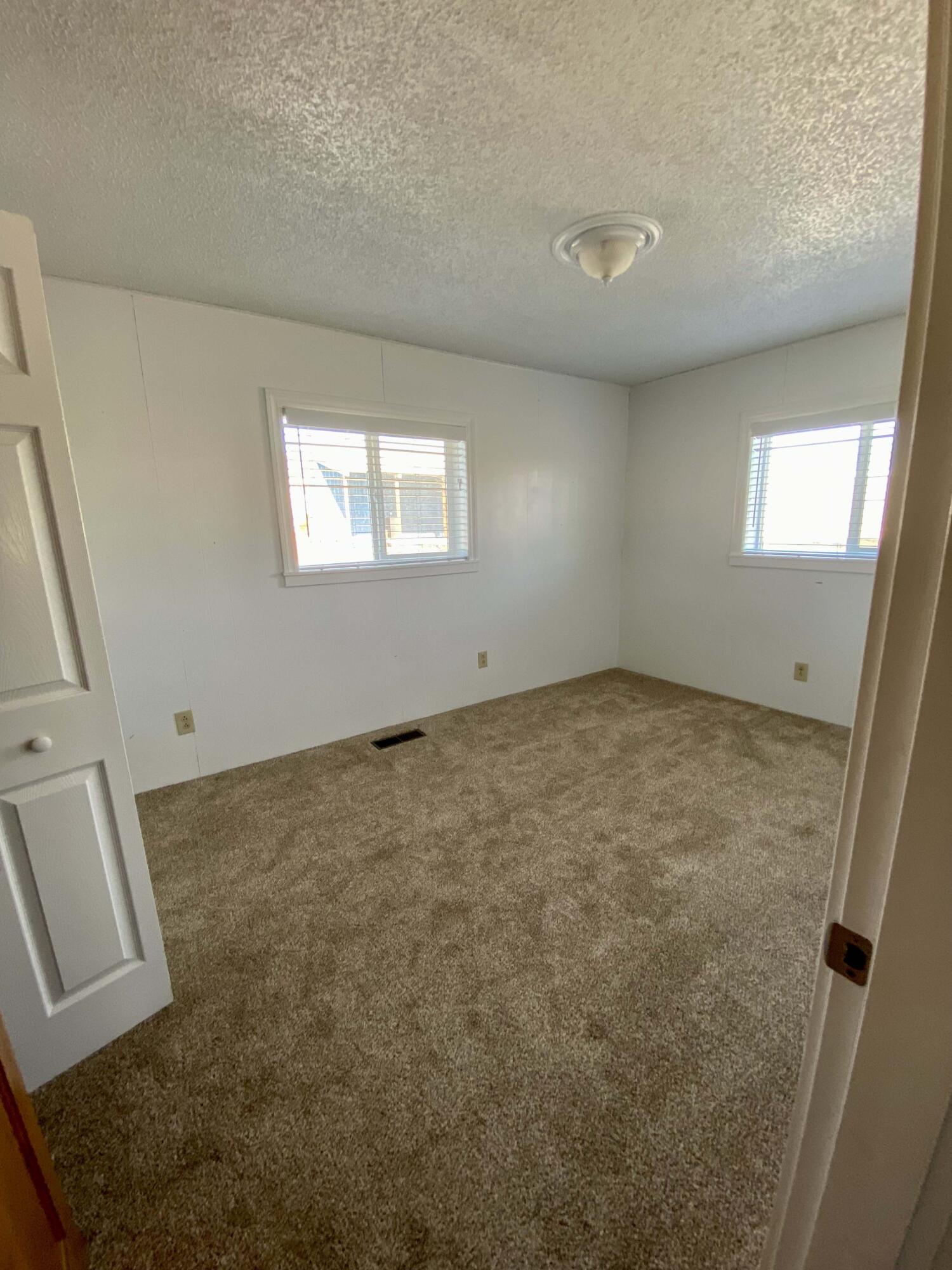 14611 Falvey Road Merrill, OR 97633 - Photo 22 of 48 22