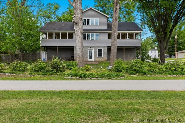 $399,000 | 201 South 3rd Street, Jeffersonville, IN 47130