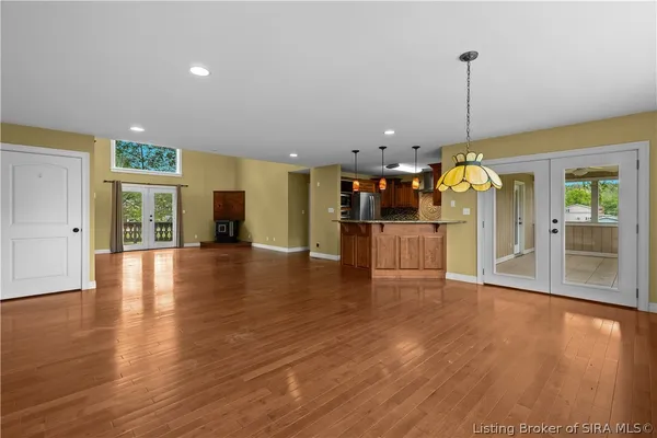 $399,000 | 201 South 3rd Street, Jeffersonville, IN 47130