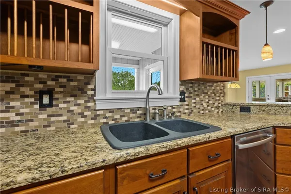 $399,000 | 201 South 3rd Street, Jeffersonville, IN 47130
