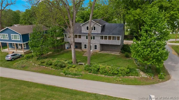 $399,000 | 201 South 3rd Street, Jeffersonville, IN 47130