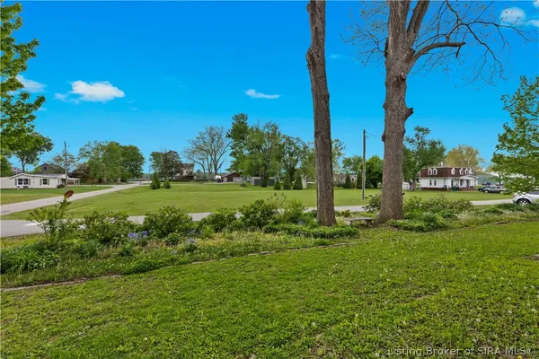 $399,000 | 201 South 3rd Street, Jeffersonville, IN 47130