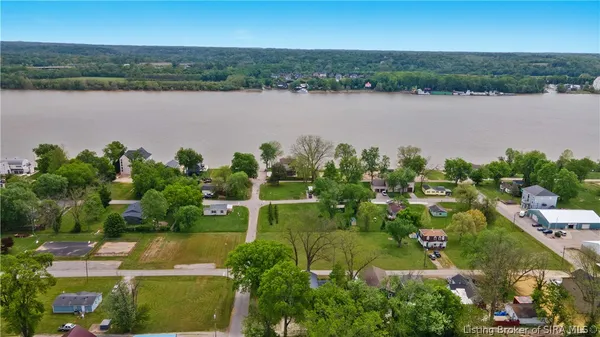 $399,000 | 201 South 3rd Street, Jeffersonville, IN 47130