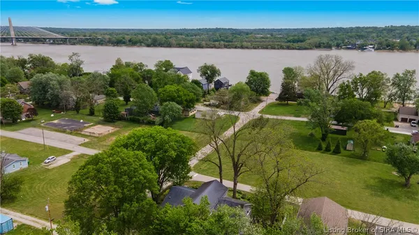 $399,000 | 201 South 3rd Street, Jeffersonville, IN 47130