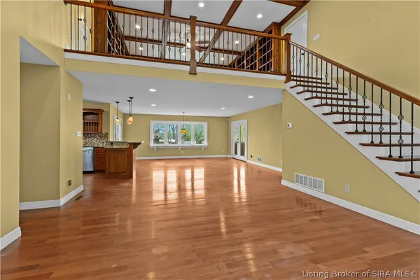 $399,000 | 201 South 3rd Street, Jeffersonville, IN 47130